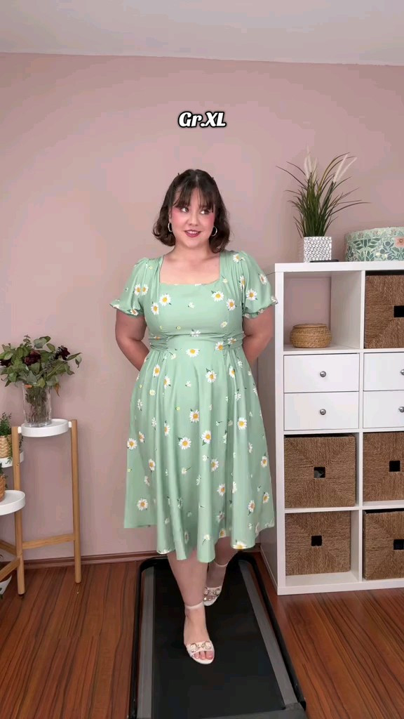 Größe XL.

#LTKdeutschland #LTKplussize #LTKcurves