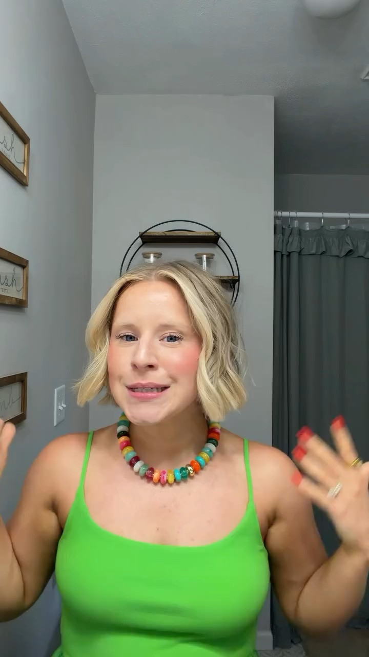 I LOVED this hairstyle the other day 😍 I think the little @amazon clips really brought it over the top. Lemme know, would you try this style to add some fun to your outfit!? 🌈 Comment “BOB” and I’ll send you links to shop this post! ✨

@amazoninfluencerprogram @goodyhair @designmehair

Bob hairstyles, easy hairstyles, summer hair, short hair hairstyles, hair tutorial