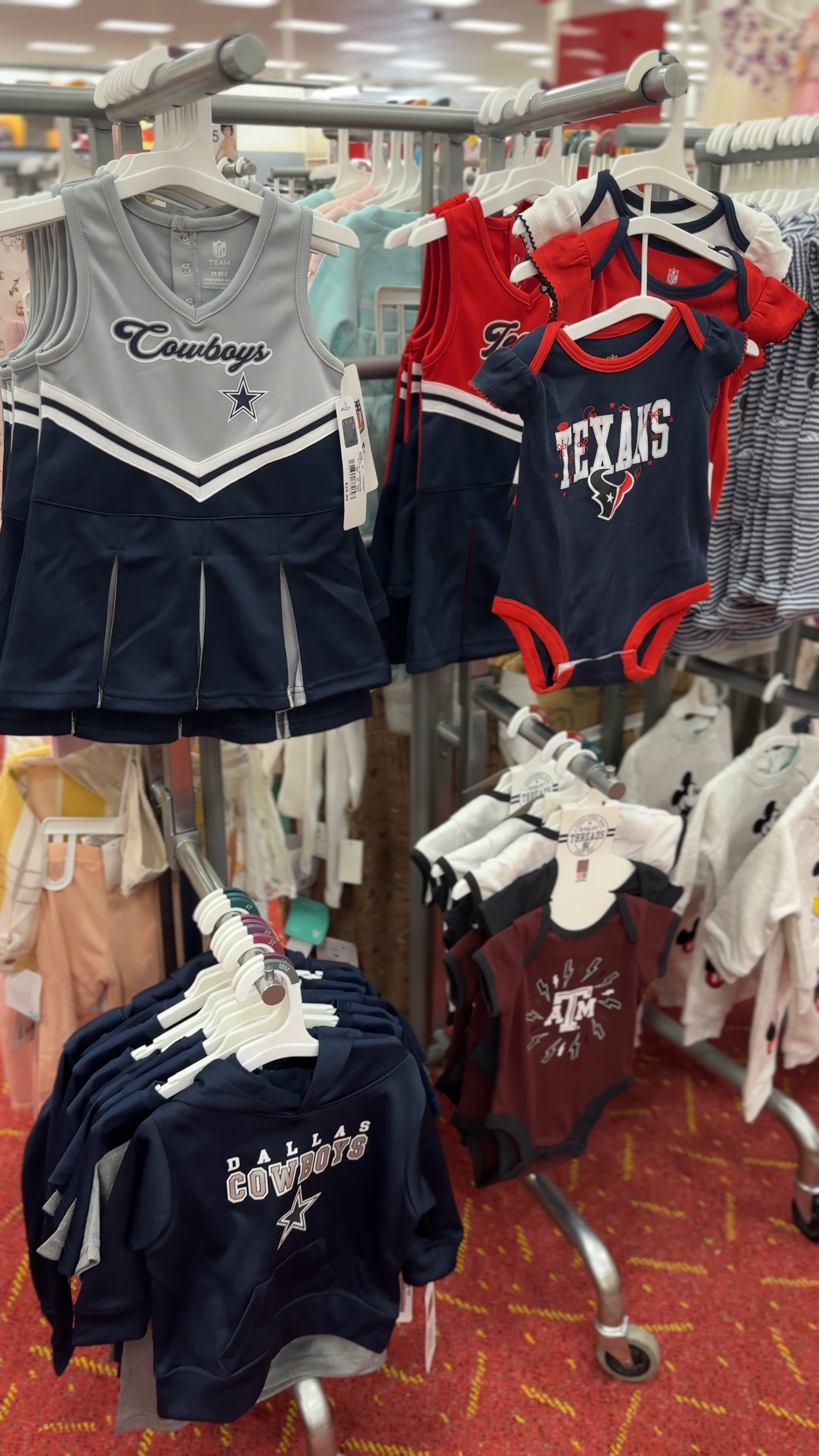Football Mamas you’re going to want to snag these!! These are perfect for your little ones on game days! 

Dallas cowboys | Texans | Texas A&am Aggies | sport Moms | baby and toddler finds | football Sundays | target finds

#LTKKids #LTKFamily #LTKVideo