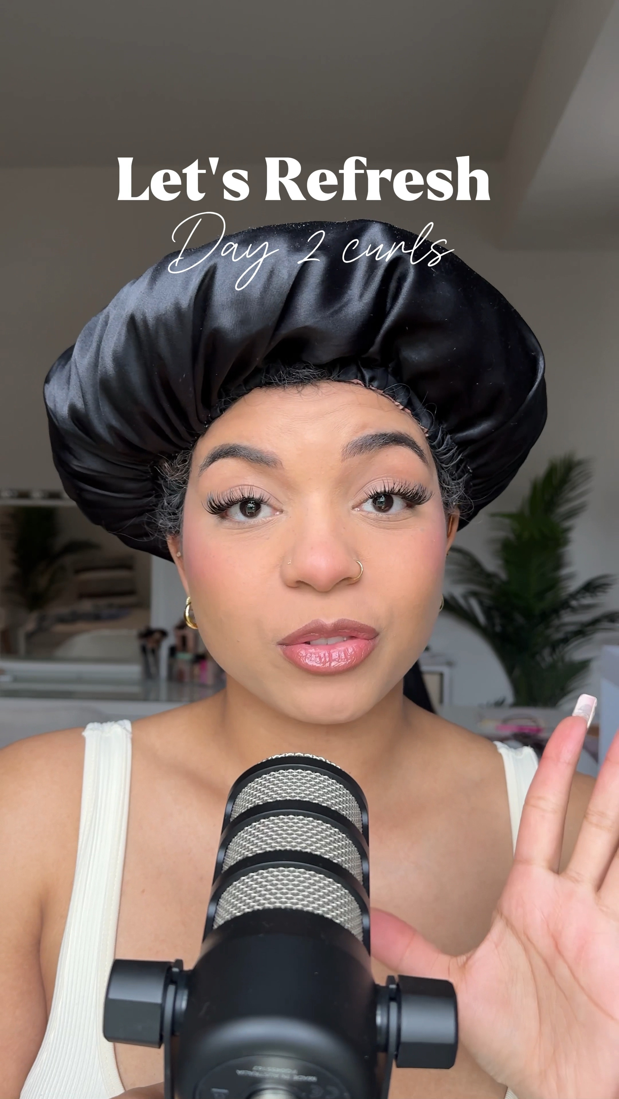 Refreshing day 2 curls  🩷 the easiest refresh day 

#LTKStyleTip #LTKSaleAlert #LTKFestival