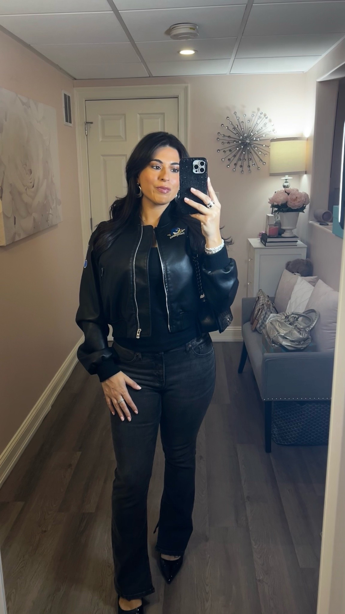 OOTN for Game 3🖤⚡️🏒

#LTKootd #LTKgrwm #LTKSeasonal