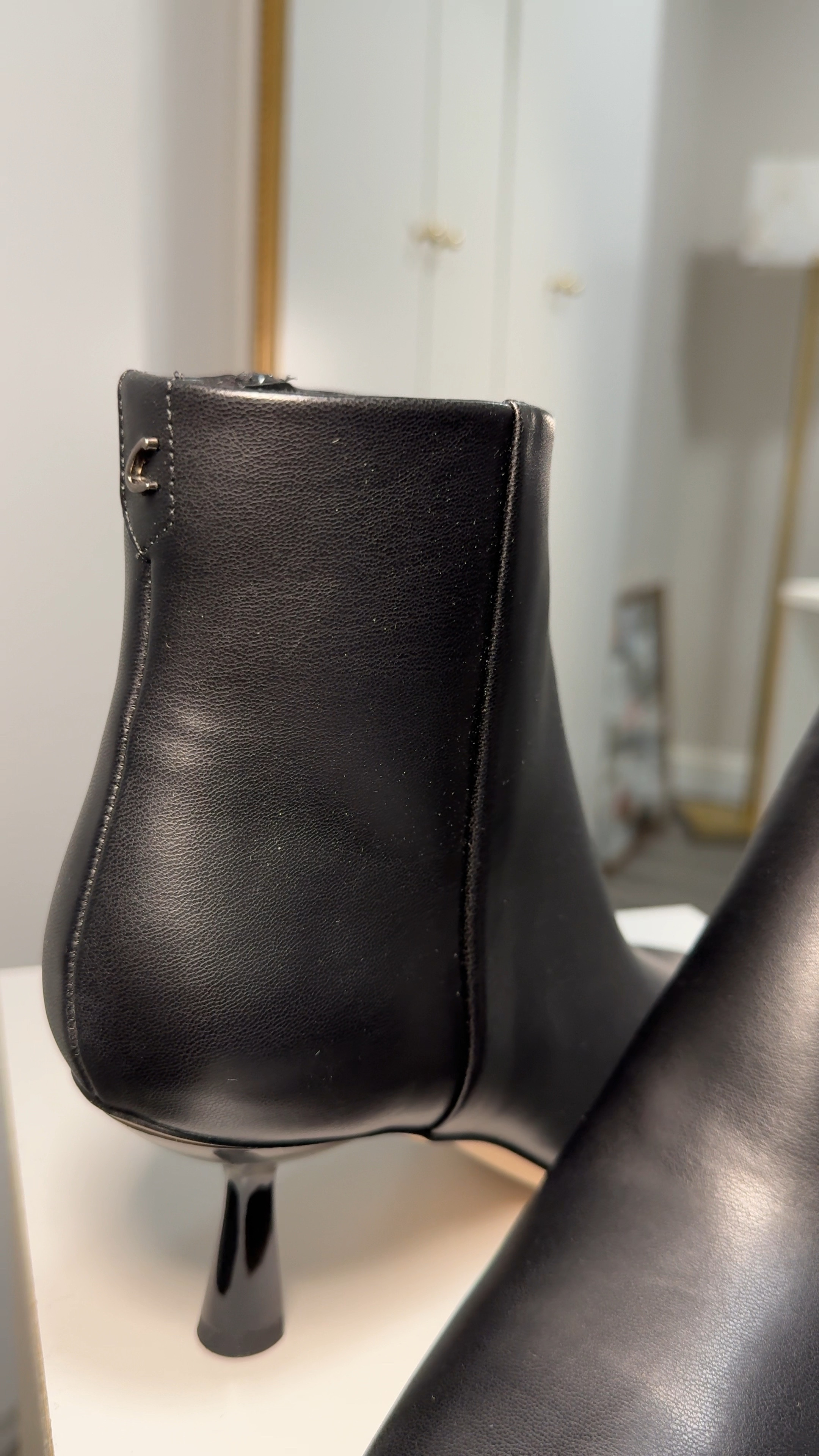 Circus NY by Sam Edelman 
Women's Suzie Pointed-Toe Kitten Booties
😍

#LTKGiftGuide #LTKShoeCrush #LTKCyberWeek