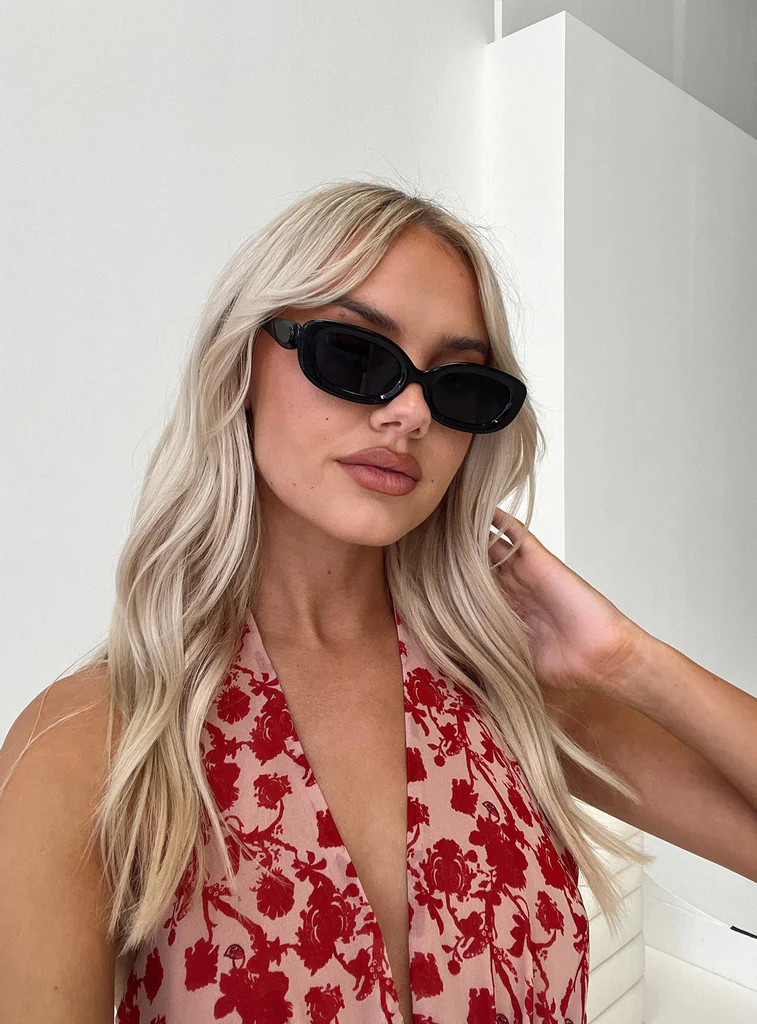Nehemiah Sunglasses Black | Princess Polly US