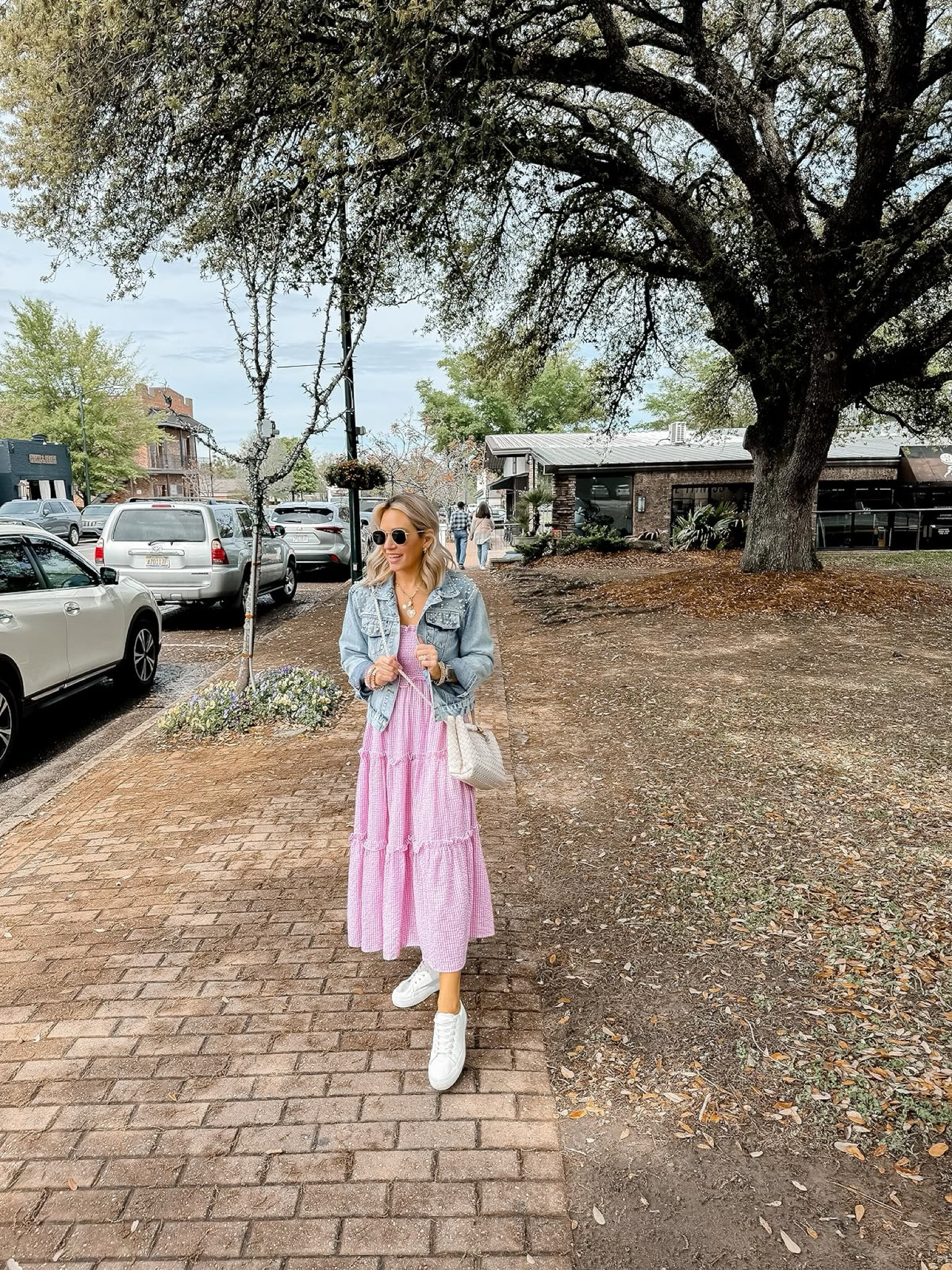 The perfect summer dress 🌸 wearing size S

#LTKBump #LTKFindsUnder50 #LTKStyleTip