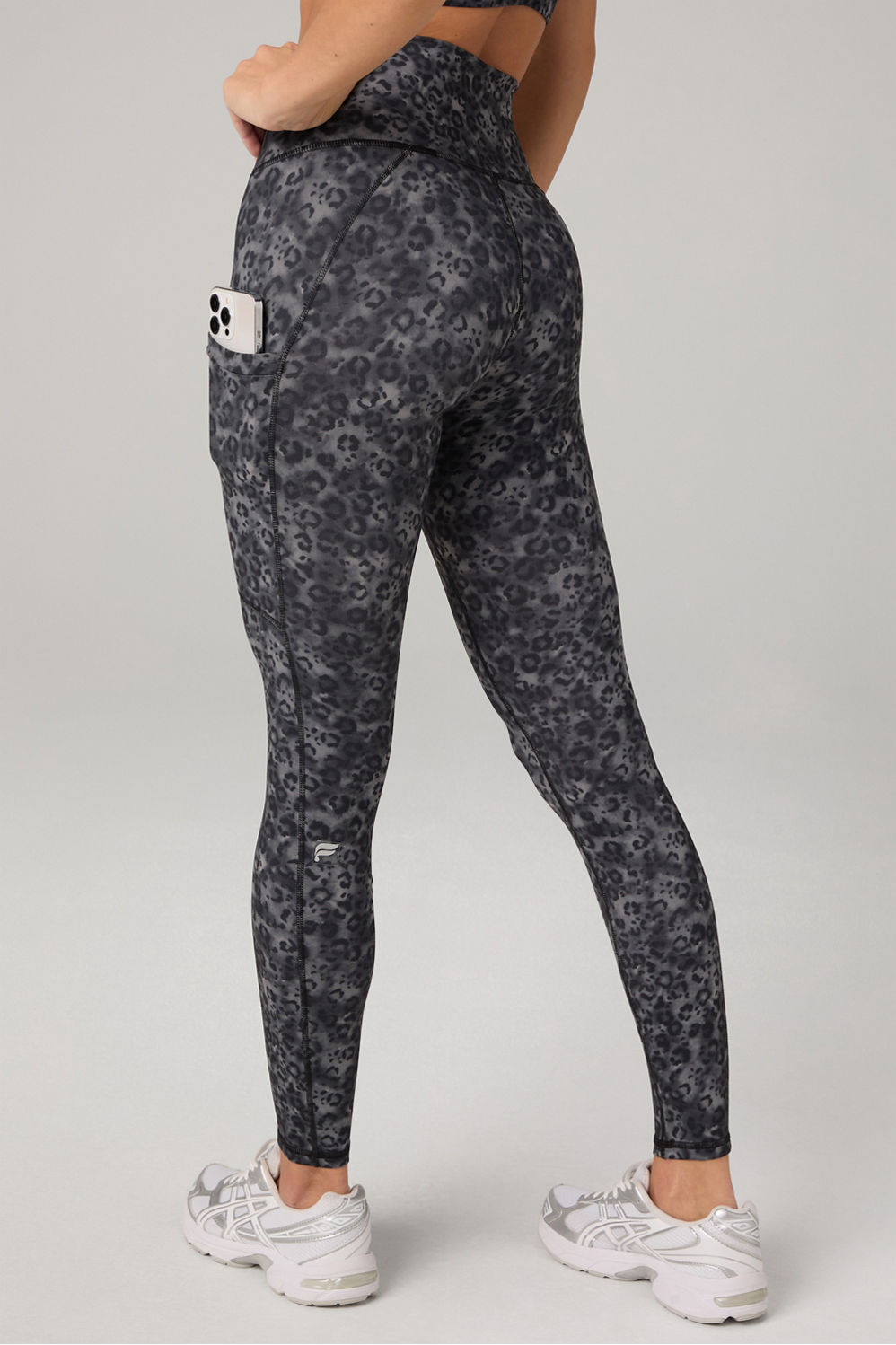 On-The-Go PowerHold® High-Waisted Legging | Fabletics