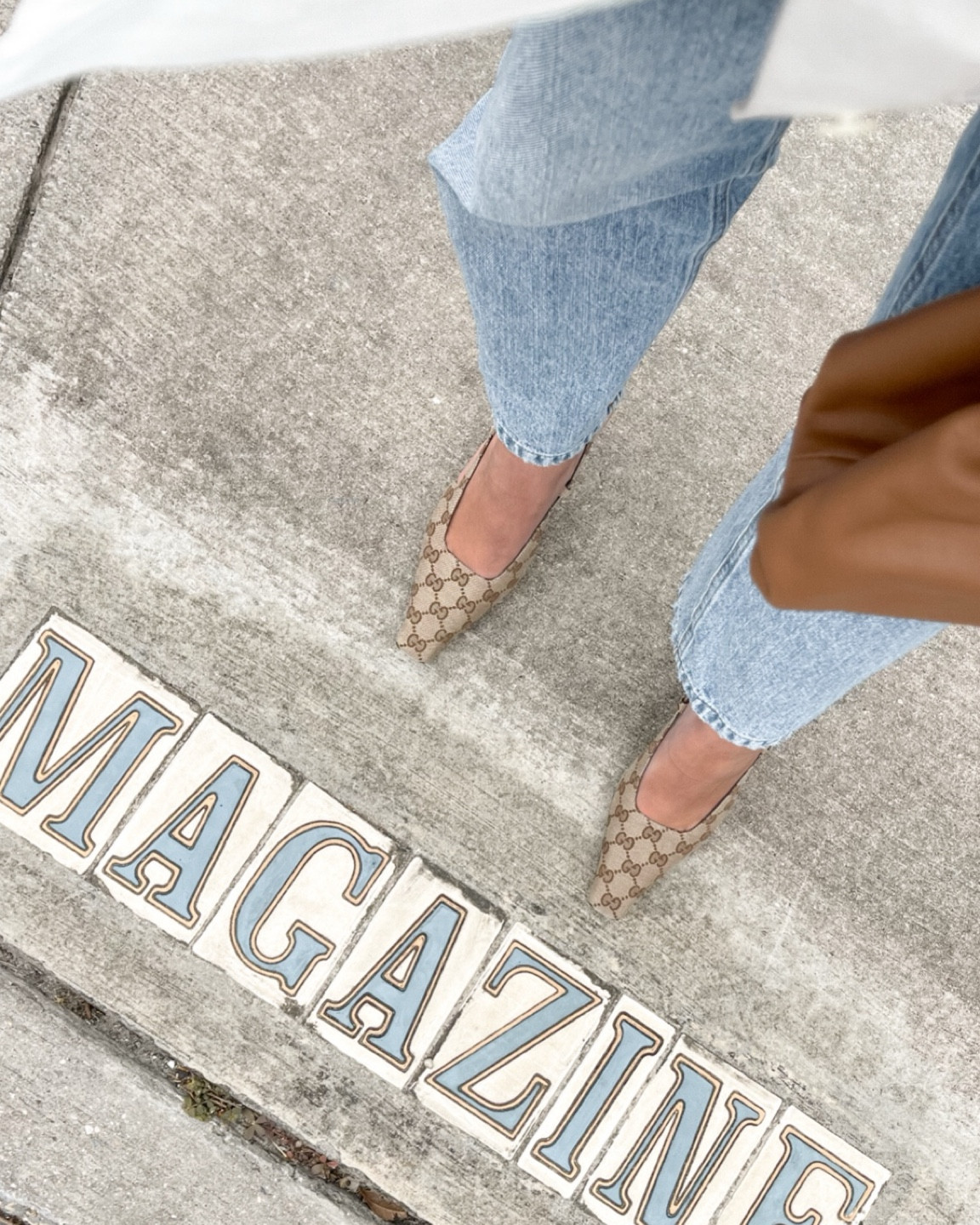 30 Outfits in 30 Days | Day Twenty Six

I wore this outfit often when I was pregnant and decided to recreate it now. I love a good denim on denim look and this vest is so much fun to style!  In my opinion, denim on denim creates an effortless, yet stylish option for almost any activity. You can dress is up for the office, down for a play date or even for a girls night out! 

With pieces like this, it’s easy to mix and match how and when you wear them…the options could be endless!

#GRWM #LTK #momstyle #denimondenim

#LTKstyletip #LTKshoecrush