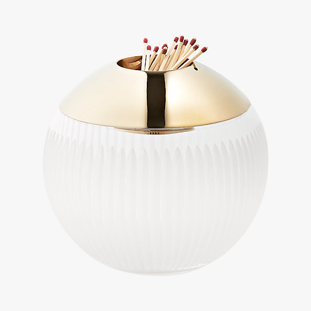 Curve Ball Match Striker | CB2