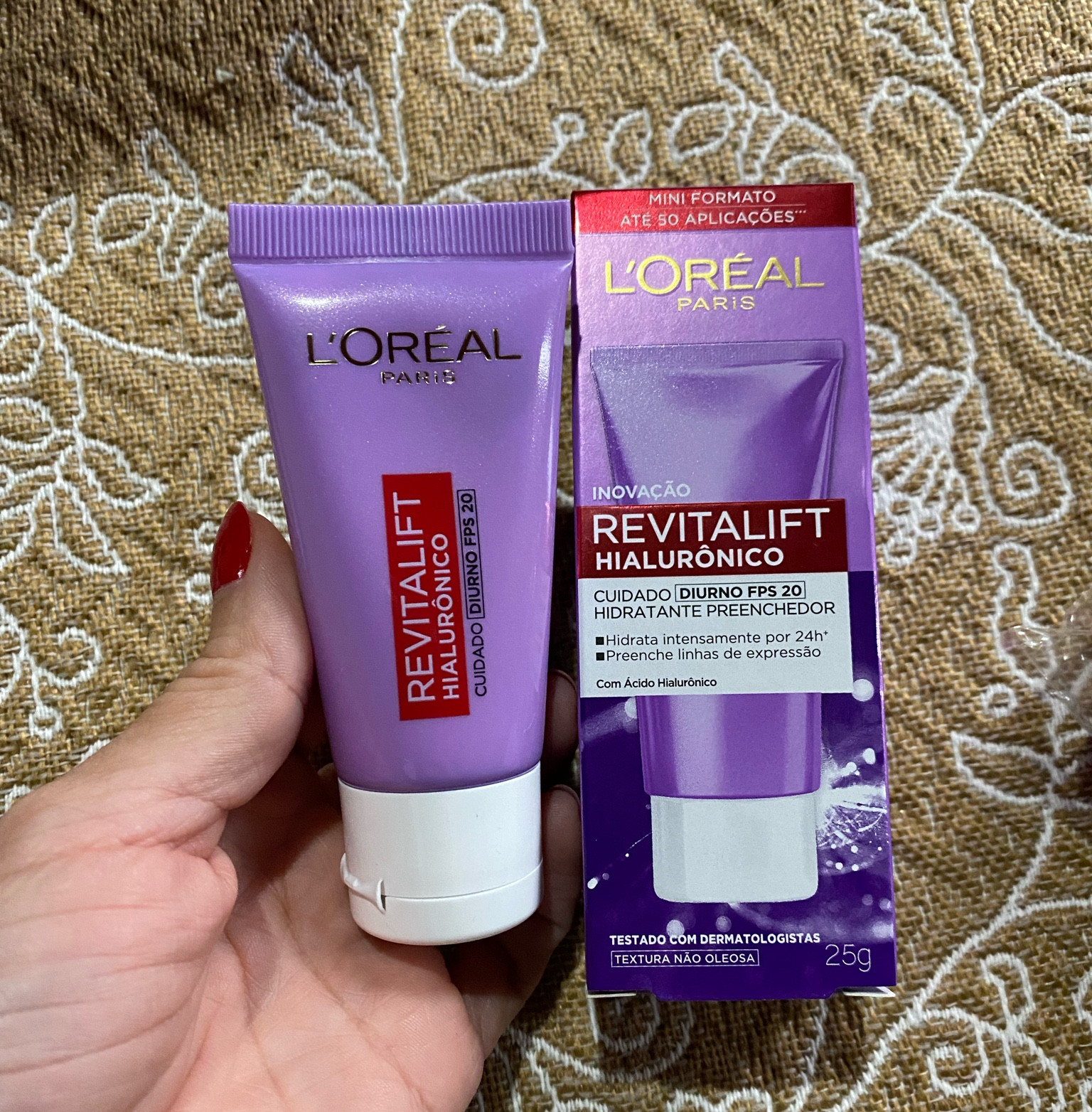 Esse creme da L'Oreal é simplesmente perfeito, super vale o investimento.

Desde o primeiro uso já dá para sentir diferença na pele 🥰

#LTKbrasil #LTKFind #LTKbeauty
