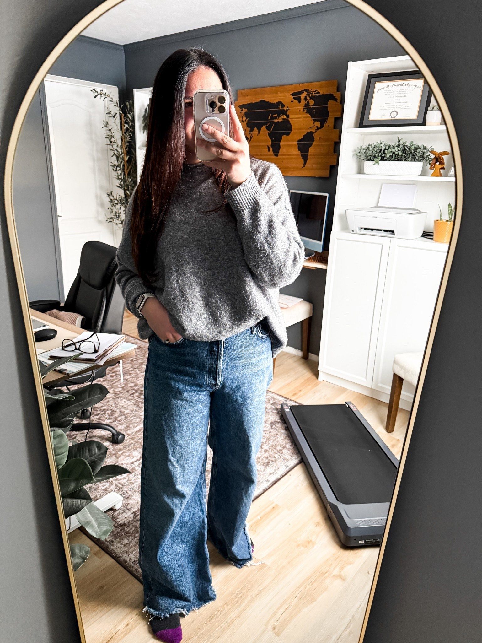 Agolde raw hem jeans
Nuuds sweater
Winter casual outfit


#LTKootd #LTKTall