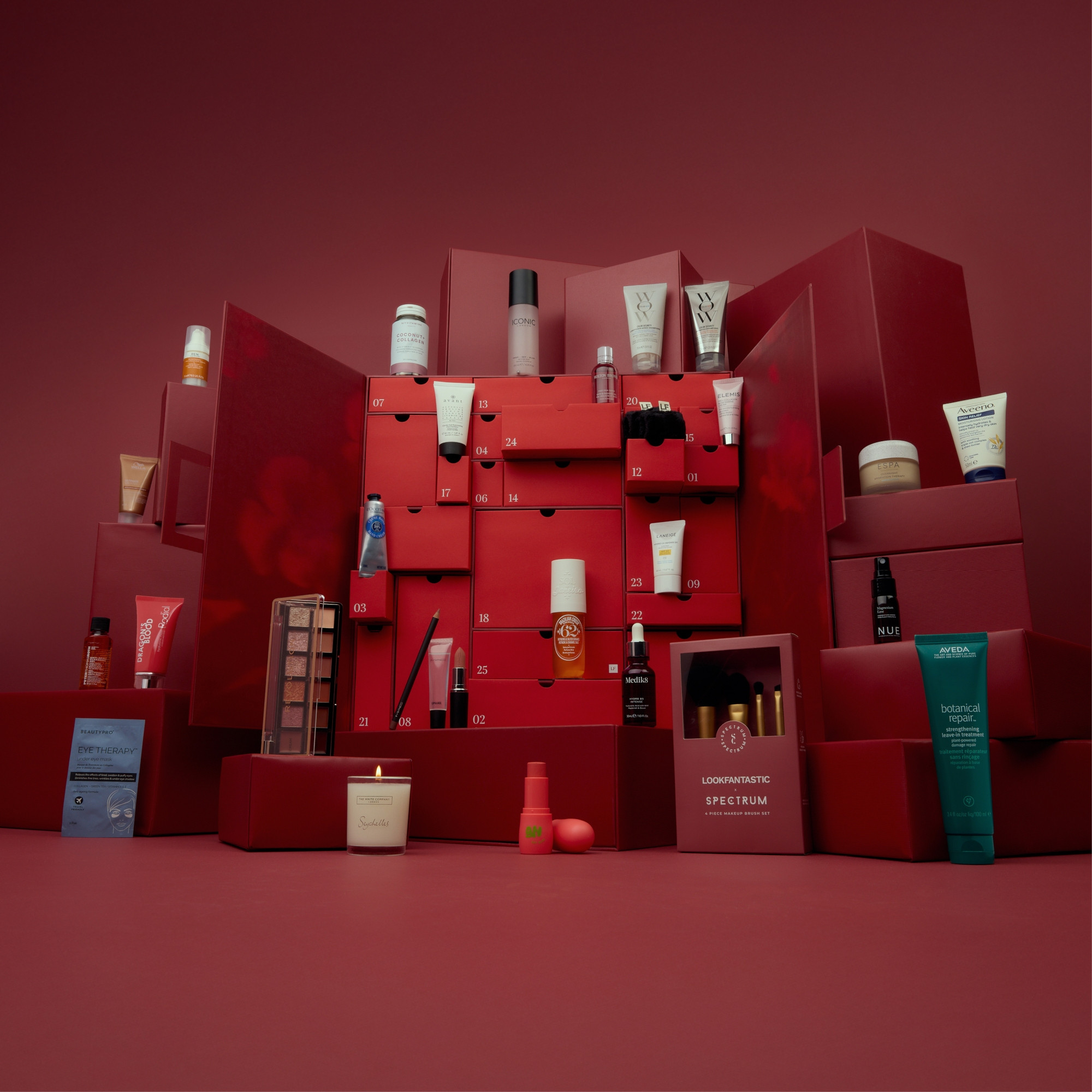 The Beauty Advent Calendar (Worth Over £655) | Look Fantastic (UK)
