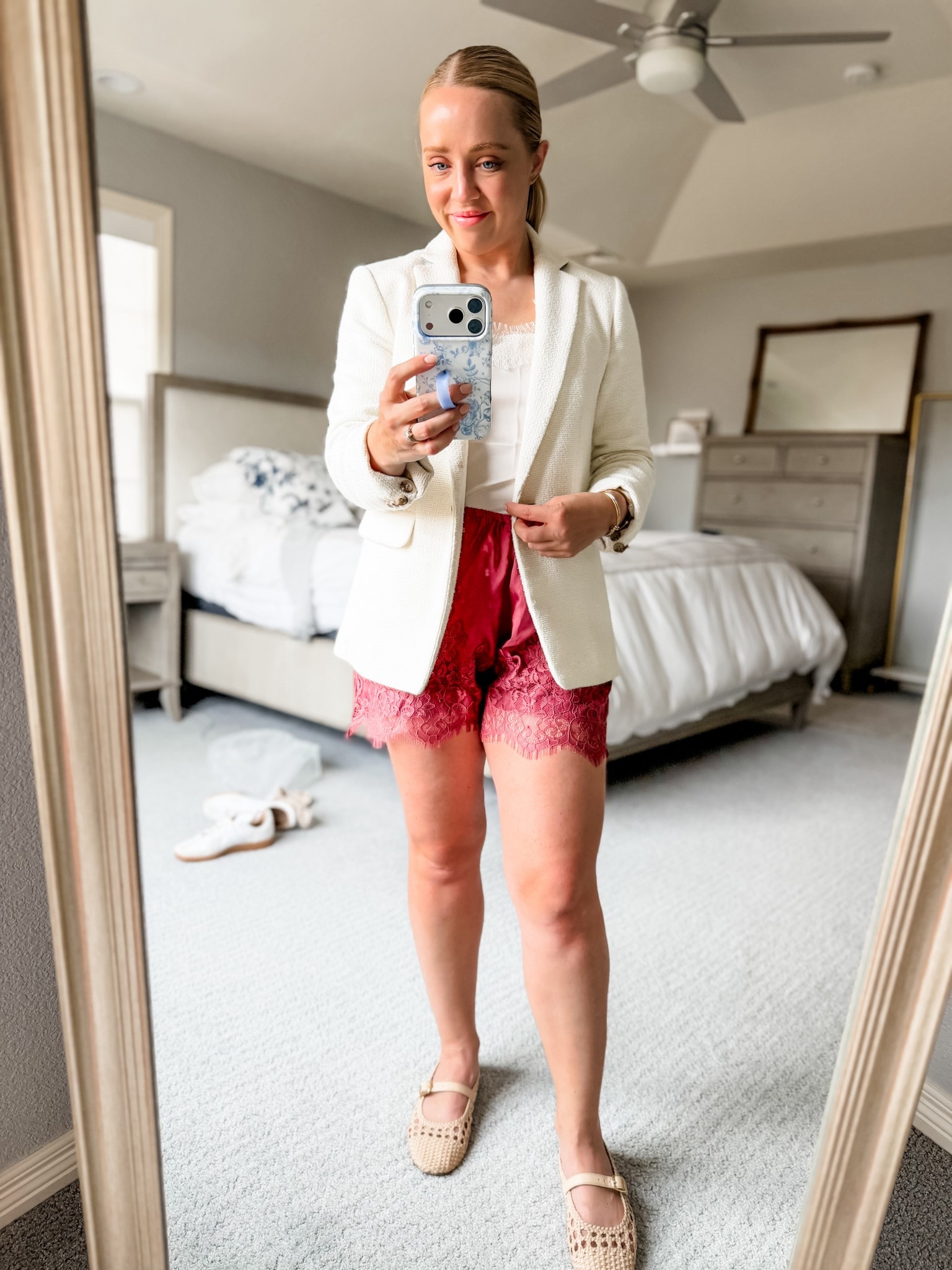 Lace trimmed shorts that are perfect for spring and summer! 6 colors under $70! @Anthropologie  

Lace shorts, spring outfit, women’s shorts 

#LTKPetite #LTKootd