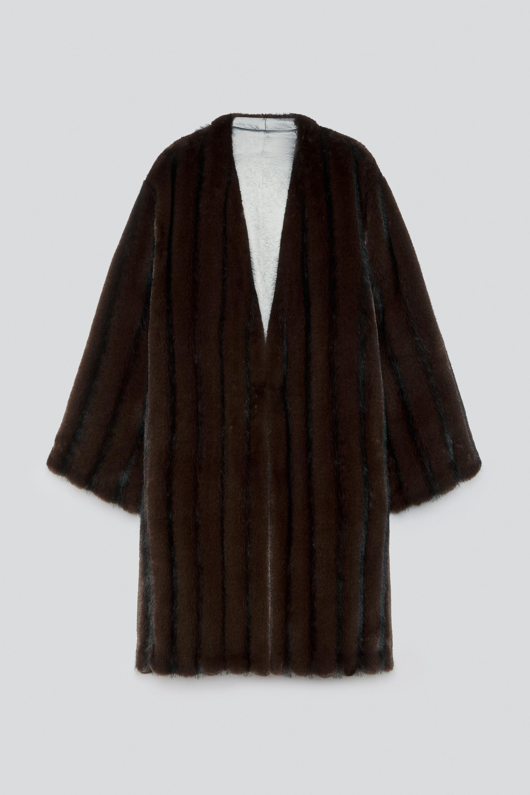 CONTRAST REVERSIBLE FAUX-FUR COAT | Zara US