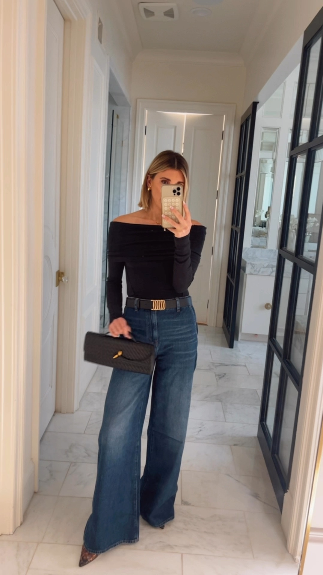 Fall outfit of the day 

I'm wearing size small in my top and jeans fit tts 