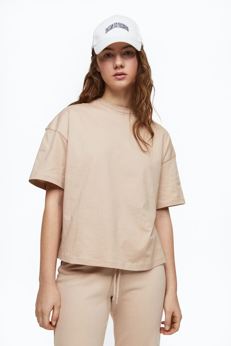 Oversized T-shirt - Beige - Ladies | H&M GB | H&M (UK, MY, IN, SG, PH, TW, HK)