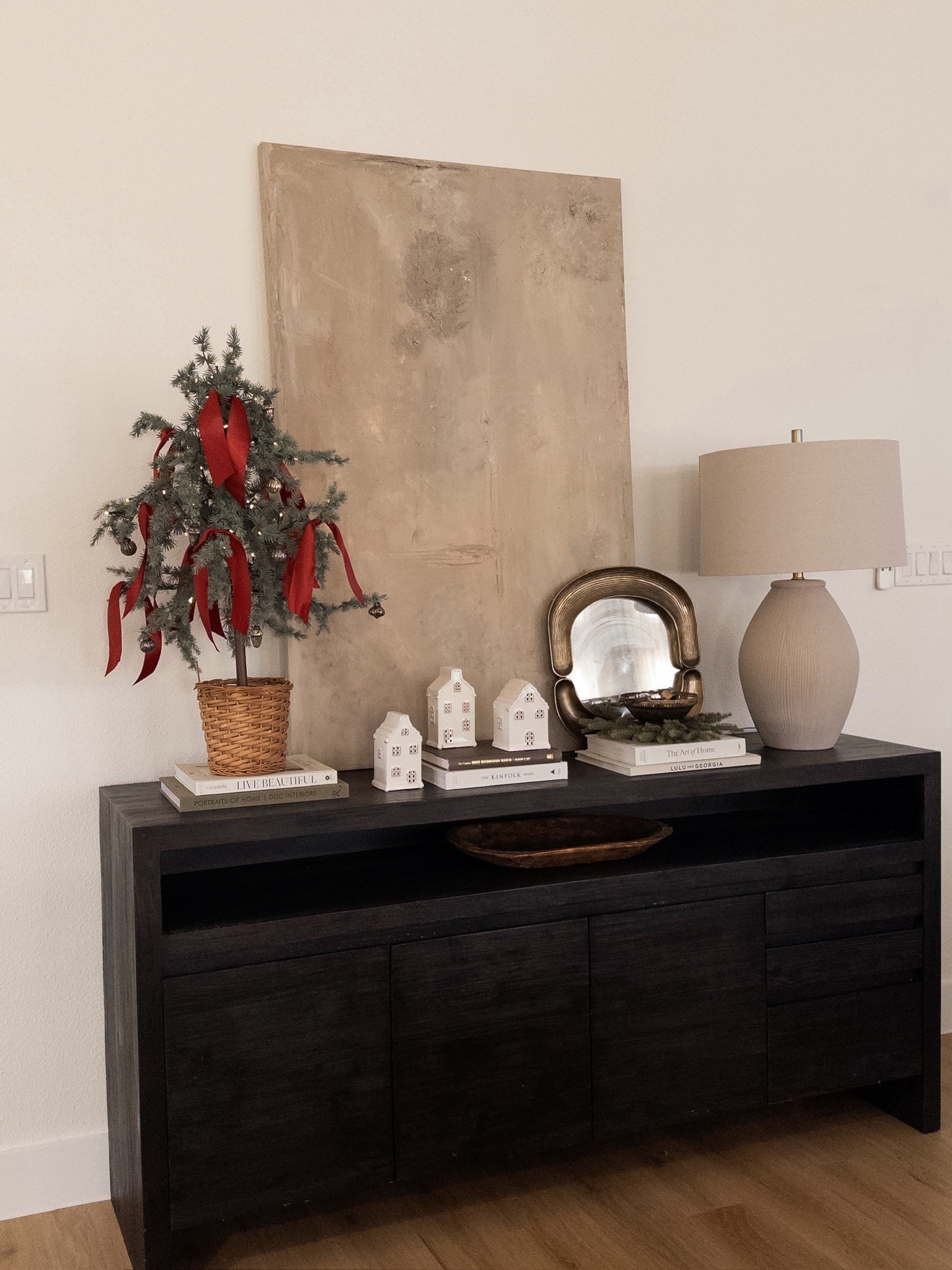 More Christmas around our house!

console table styling, christmas console table, holiday decor, holiday finds, christmas finds, christmas decor

#LTKHome #LTKCyberWeek #LTKHoliday