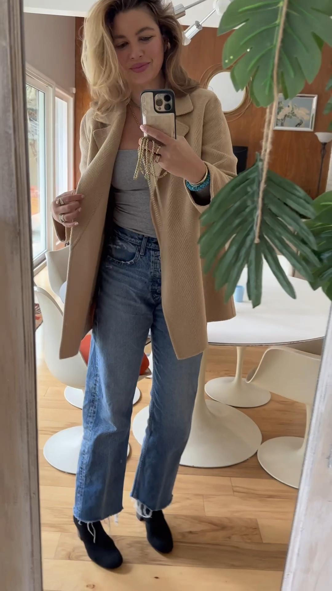 Blazer, wool blazer, straight leg jeans, square neck top, gray top, sock booties, 

A quick work outfit for a day of lecturing on campus 👓
Top: m/l (runs small)
Blazer: 6 (so chic and timeless…also picked it up in green)
Jeans: 27
Hot rollers: use BEAUTYPROFESSORT320 for 20% off



#LTKFind #LTKworkwear #LTKbeauty