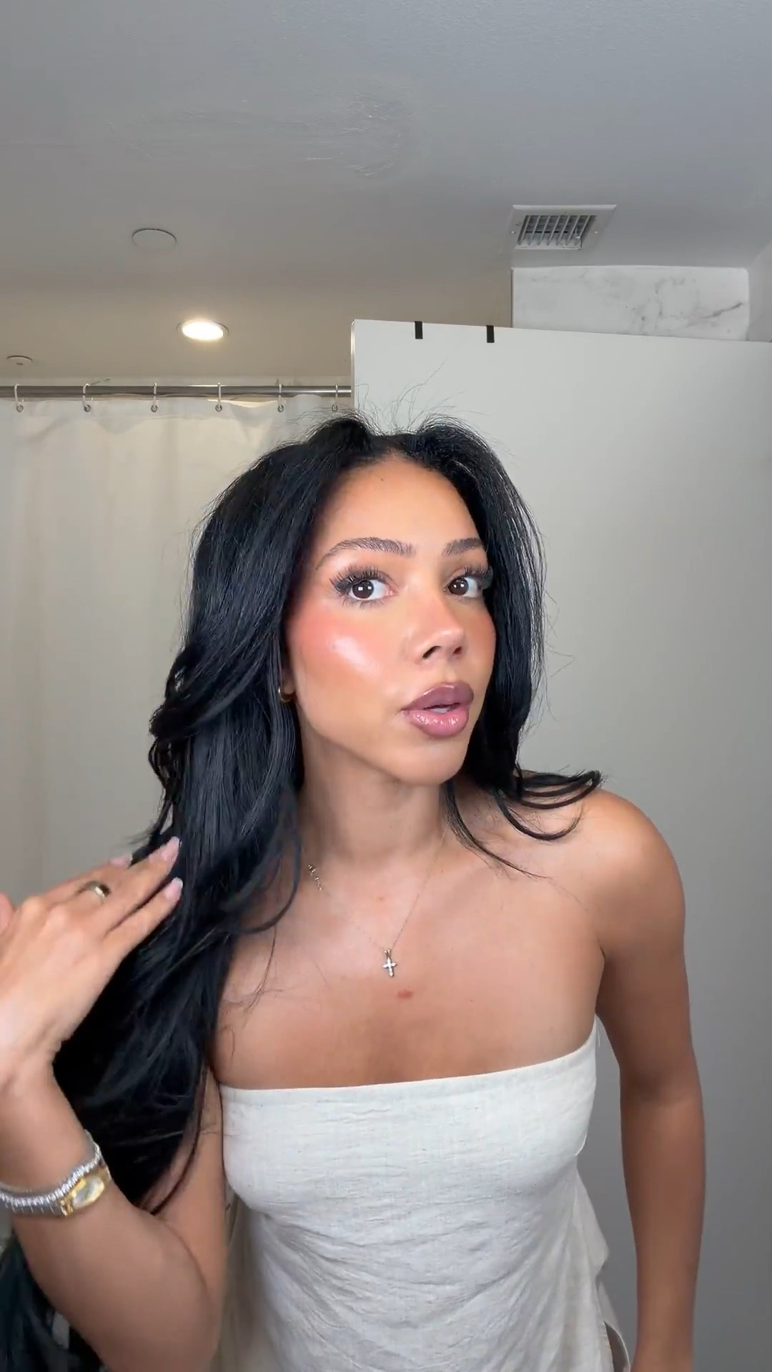 My 15-20 min medium glam makeup routine favorites 💄🔗 #makeuproutine #makeupfavorites 

#LTKBeauty #LTKselfcare #LTKmorningroutine