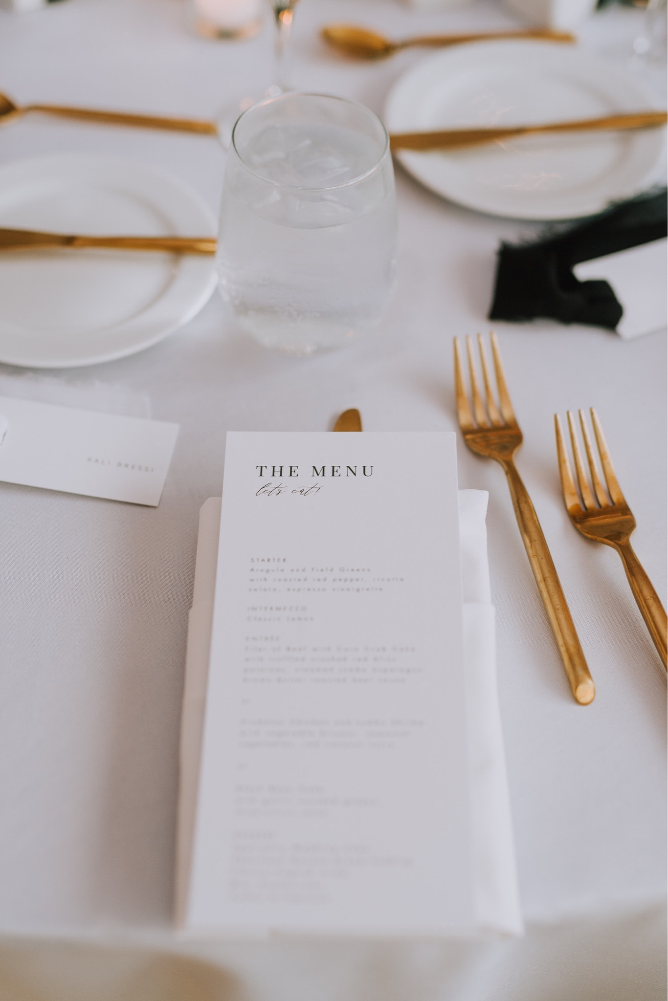 wedding decor | black and white wedding | wedding menu | wedding name cards | menu template | place card template 

#LTKwedding