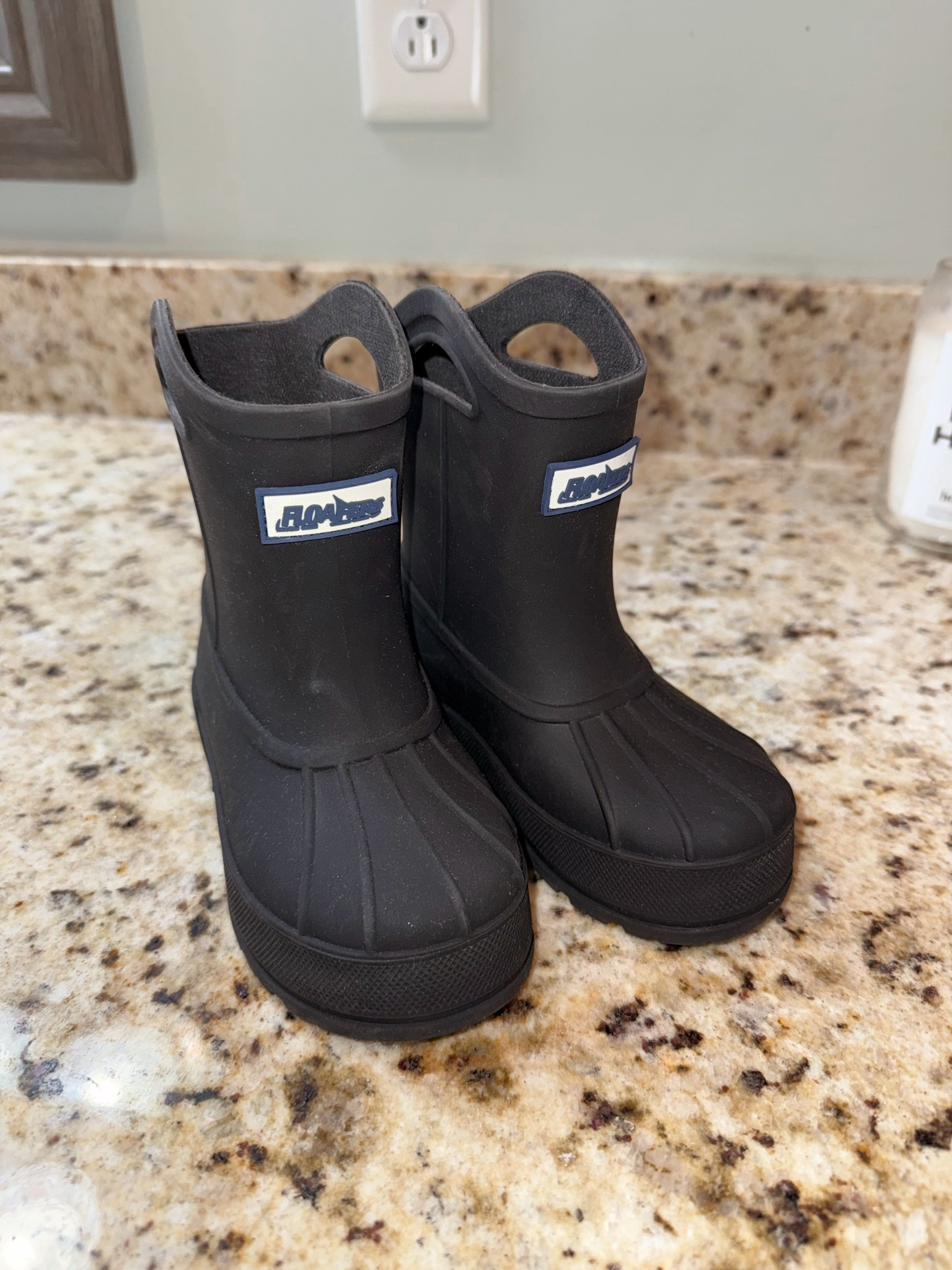 the CUTEST toddler rain boots☔️

#LTKHoliday #LTKGiftGuide #LTKKids