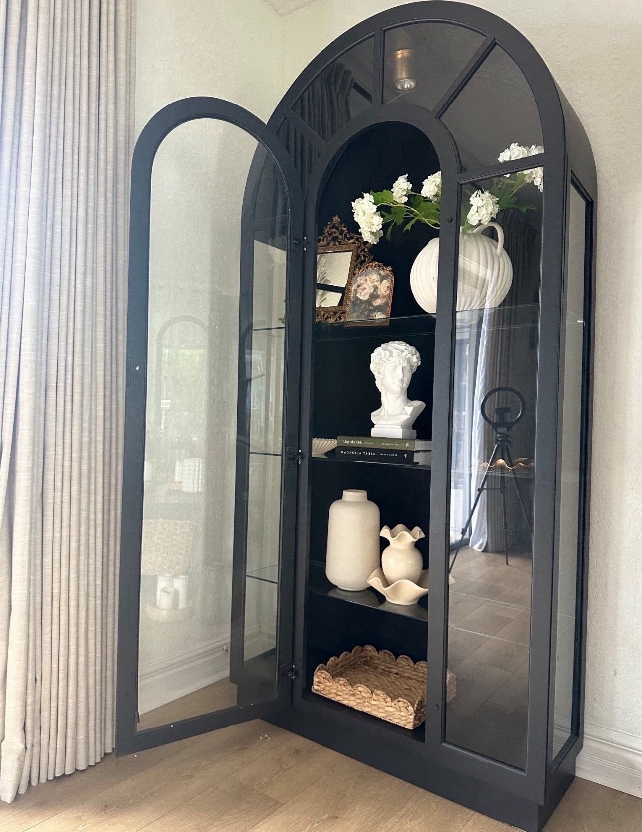 Arched cabinet decor 


#LTKHome #LTKSaleAlert #LTKU