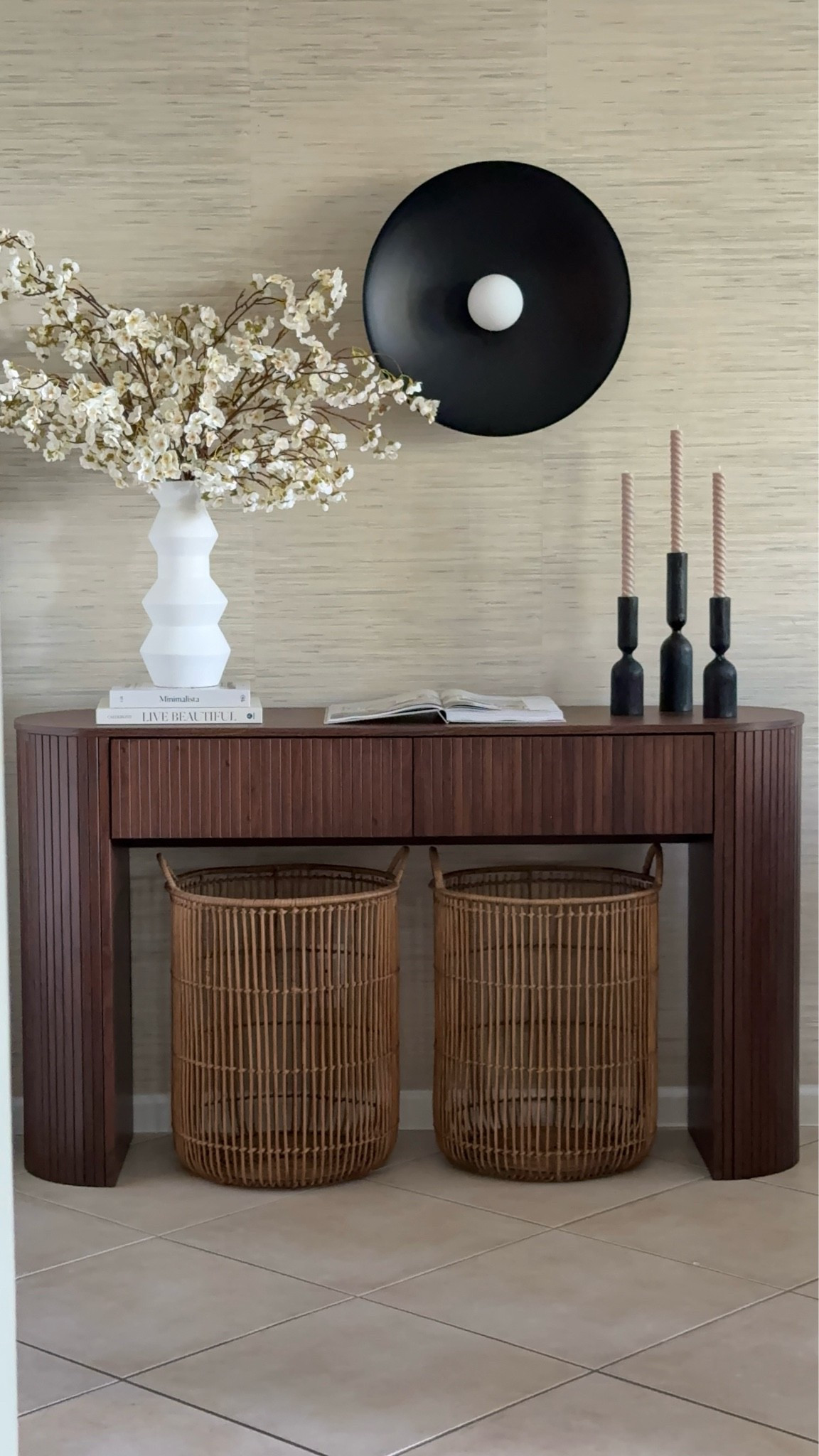 Entry console decor| Affordable modern console table ✨

#LTKHome