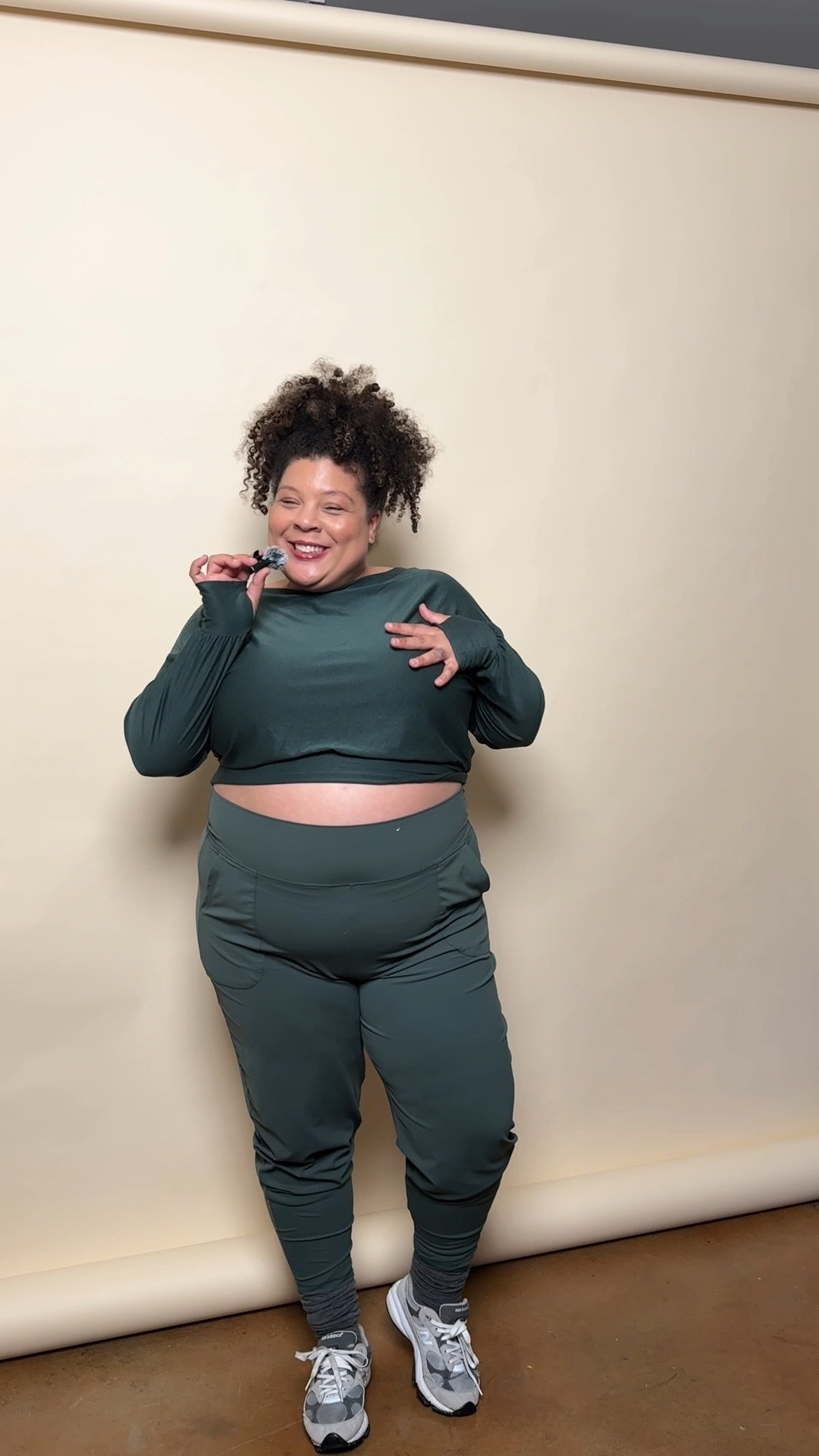 Whether you model or not… all the gworls need to update their athletic attire 🤌🏽🤌🏽🤌🏽for walking, working out or running errands old navy has you covered 🫶🏽 both of these are true to size and top you can size down. I’m an xl or 2x and both these are xl, thank me later because they are on sale… move quickly 

#LTKPlusSize #LTKSaleAlert #LTKootd