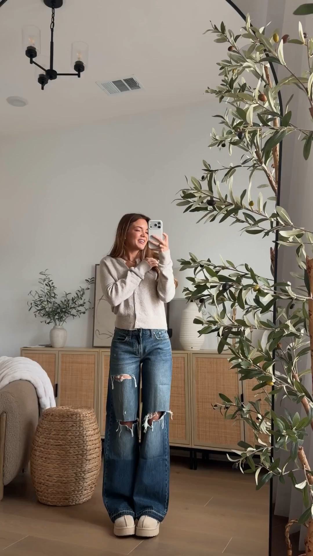 
comfiest jeans I own!

spring, denim finds, mom looks, spring outfit, abercrombie, michele jaliene



#LTKootd #LTKdayinmylife #LTKgrwm