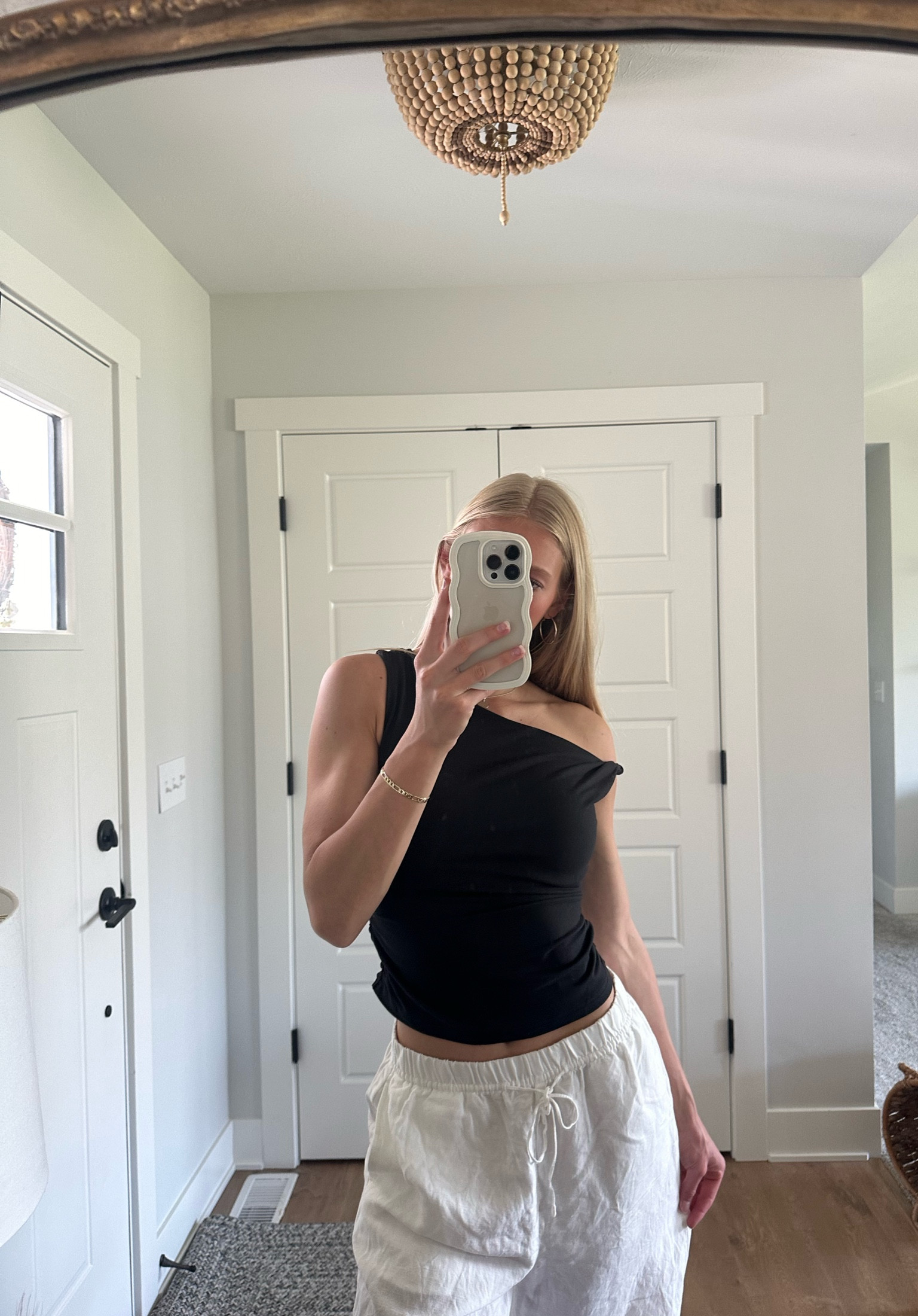 Top from Peper Mayo 
Pants from Princess Polly 