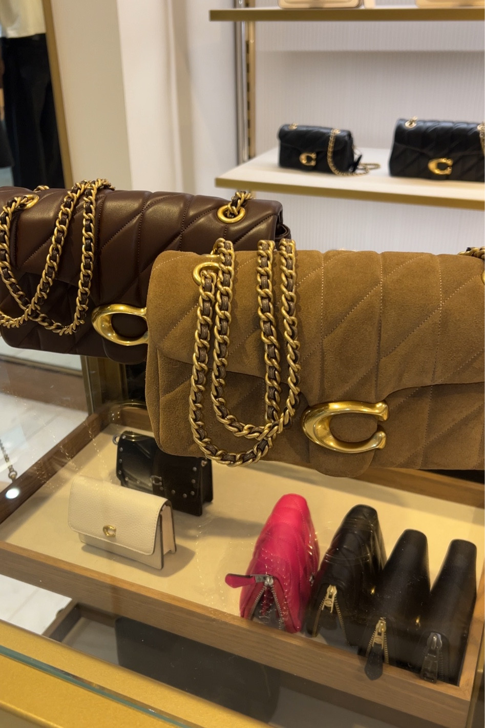 searching for the perfect bag for fall this is definitely it !!! 

#LTKWorkwear #LTKBeauty #LTKSeasonal
