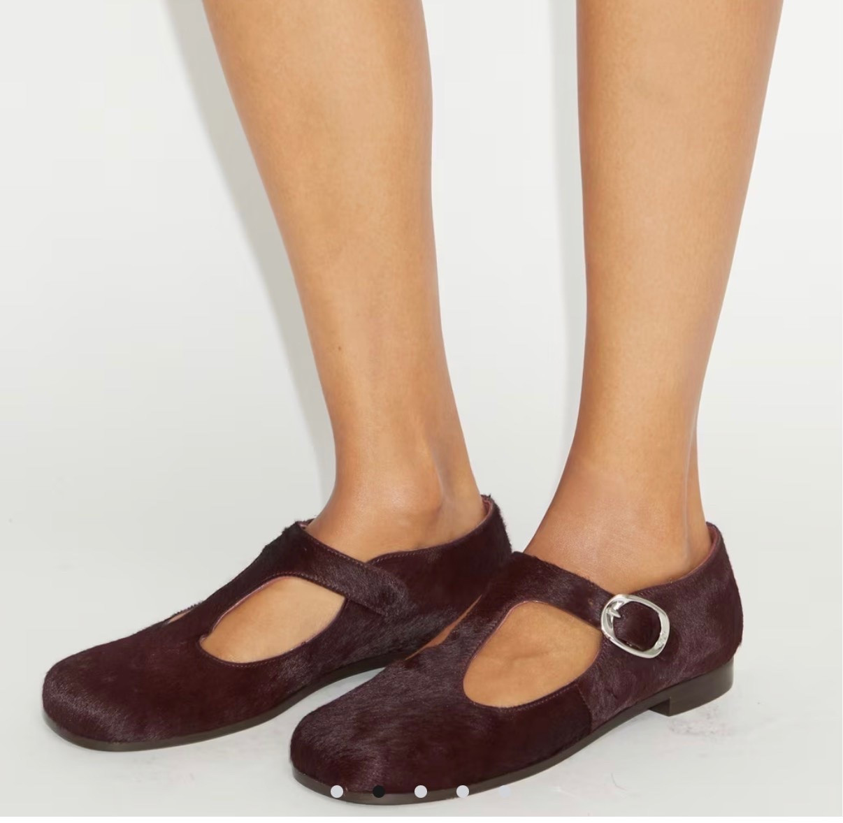Tory Burch Violet T strap

#LTKootd #LTKgrwm #LTKdayinmylife