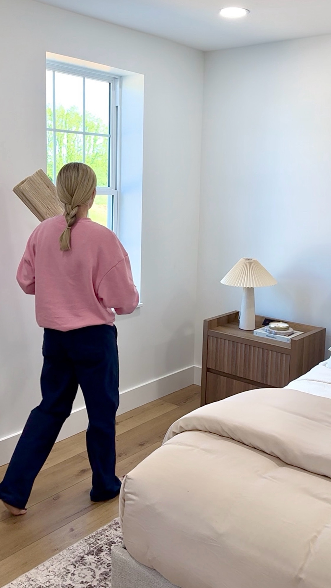 Fixing up our home is my therapy 🤎🤌🏻

Working on our home fills my heart with so much joy, and I absolutely love sharing my room transfornations, DIY ideas, and unique home finds.

My latest Amazon find were these Cordless Roman Shades!! They look so perfect in our guest bedroom. I love that they’re cordless, light filtering and the color is just so beautiful!!👌🏻

🔗Comment SHADES for a link to be send to your inbox!!
.
.
.
#bedroomstyle #windowshades #amazon #amazonhomefinds #neutraldecorstyles #ltkhome #interiorstyling #homedecor #affordablehomedecor #homesweethome #affordables #cozyhome