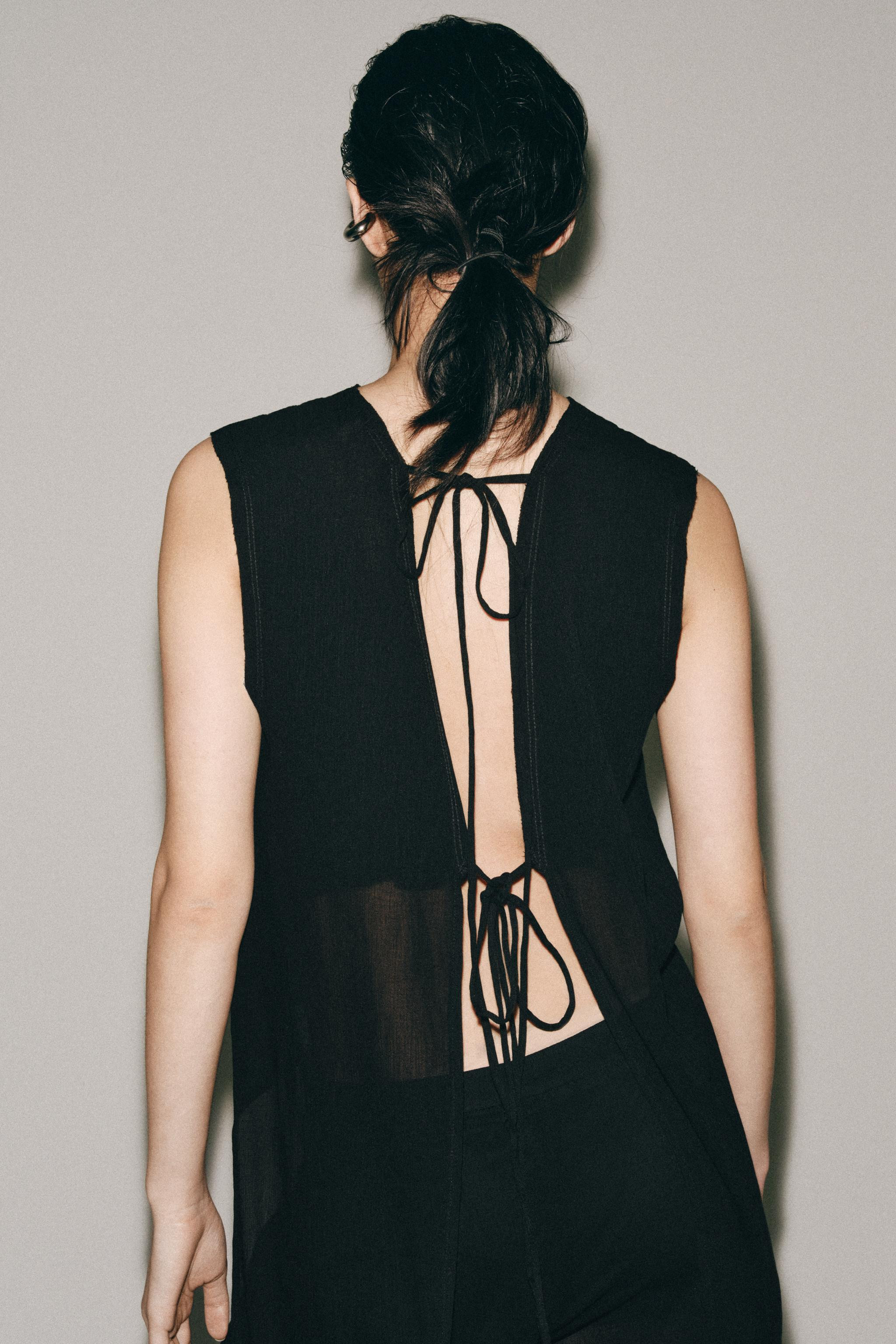 OPEN BACK TOP | Zara US