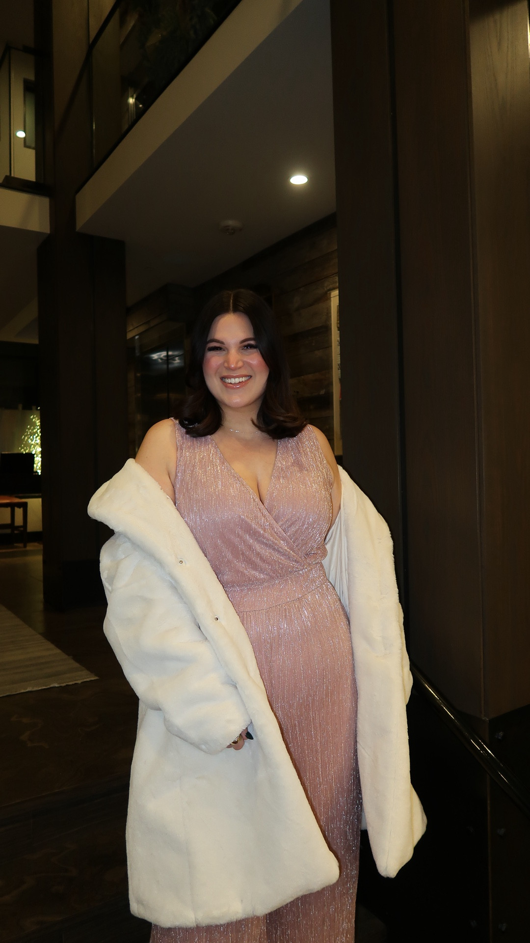 This jumpsuit!! 😍 so perfect for NYE!! Wearing a size 0 & size 1 in the jacket 



#LTKHoliday #LTKMidsize #LTKPlusSize