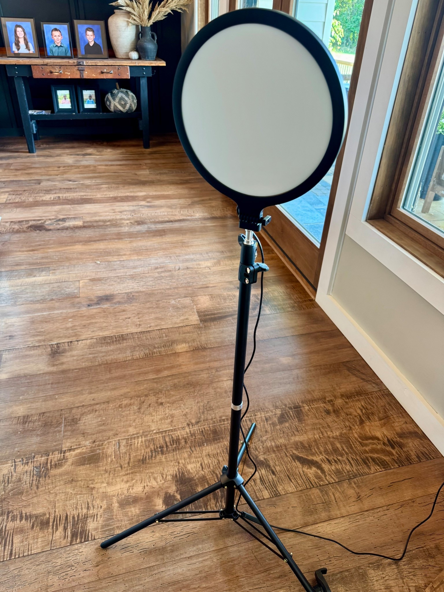 Most amazing tripod with light!

Amazon, Amazon finds, ring light, tripod stand, creator tools 

#LTKHome