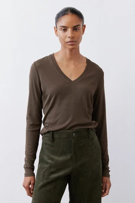 The Ribbed Long Sleeve V-Neck | Ruti