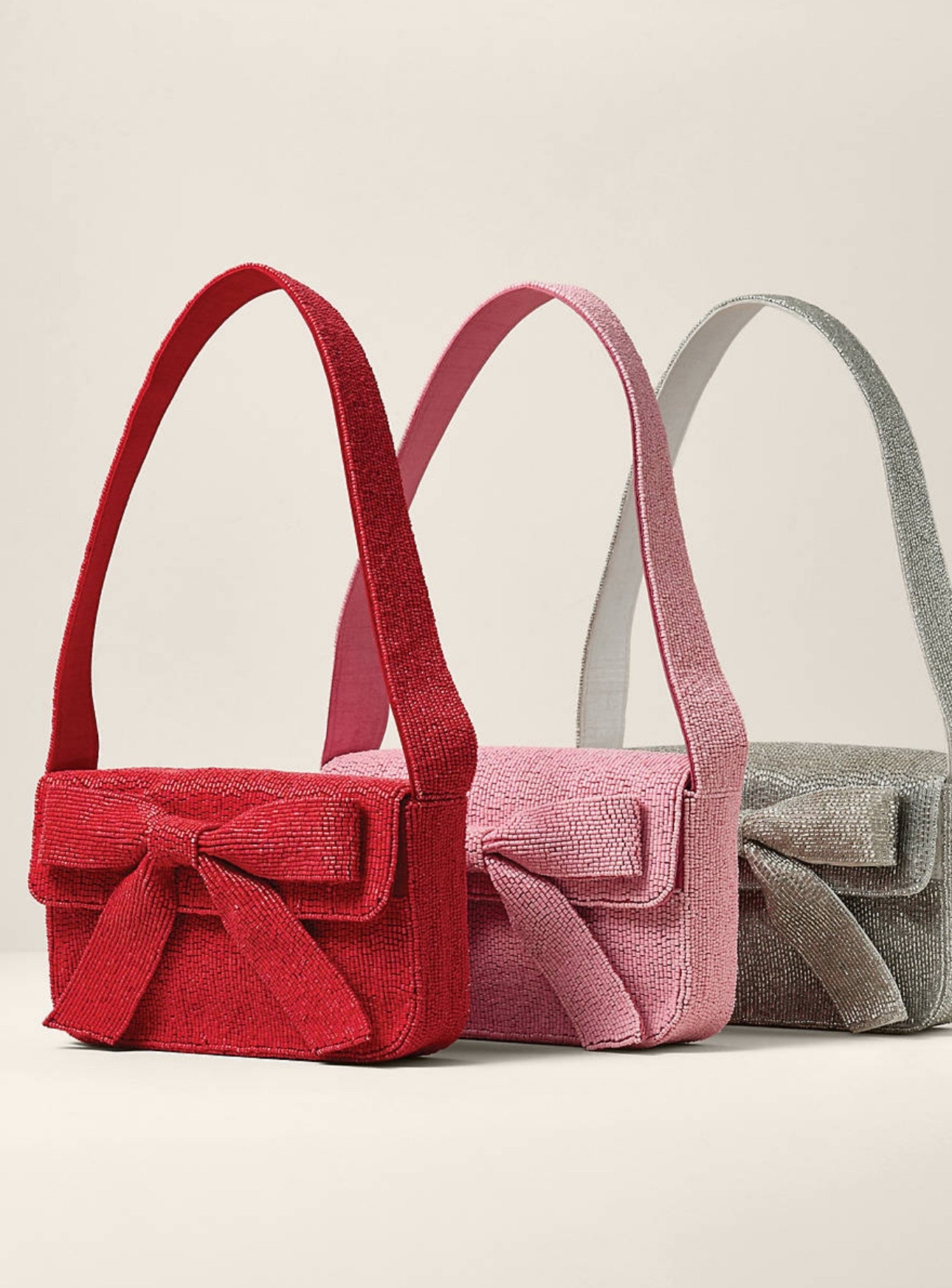 This bag would be so cute for any holiday events, parties, or weddings!!!

#LTKGiftGuide #LTKFindsUnder50 #LTKHoliday