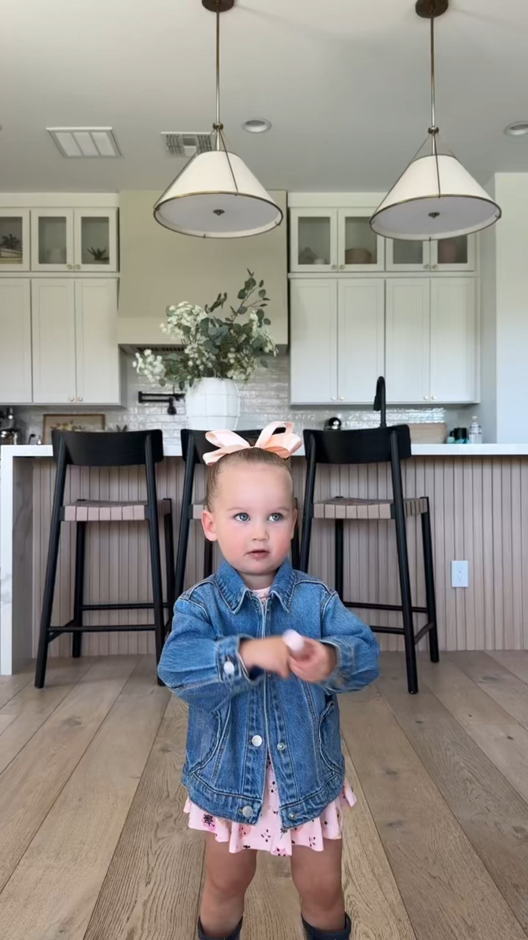 The cutest outfits for fall/halloween