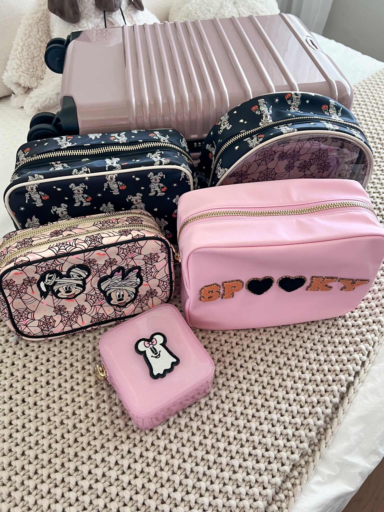 Disney pack with me!! Tagged as much as I could 💖 