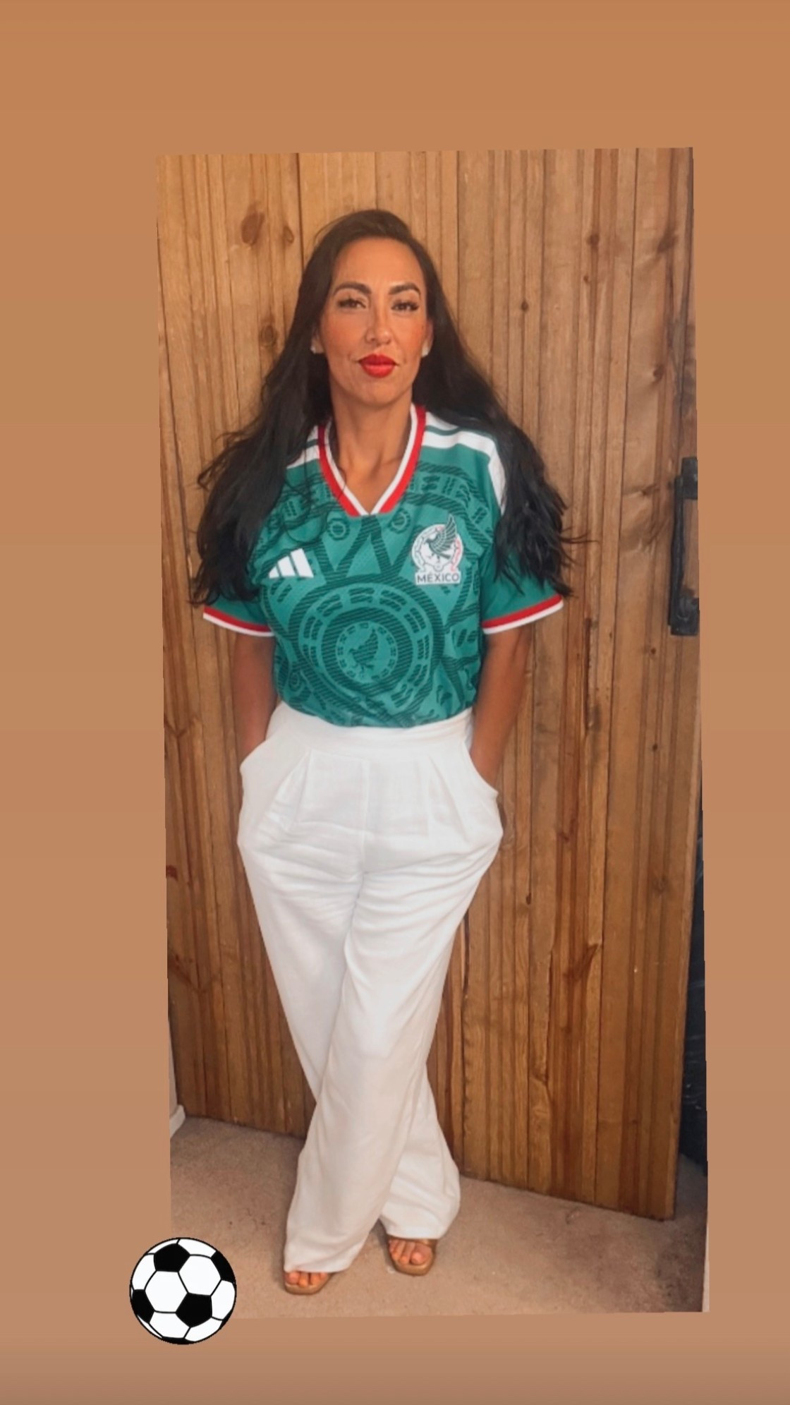 I wasn’t always a soccer fan… but this year changed everything 🇲🇽⚽️
Now I’m proudly wearing it like I’ve been here all along. White linen, Mexico jersey, and a whole new love for the game.

#LTKootd #LTKSeasonal #LTKstorytime