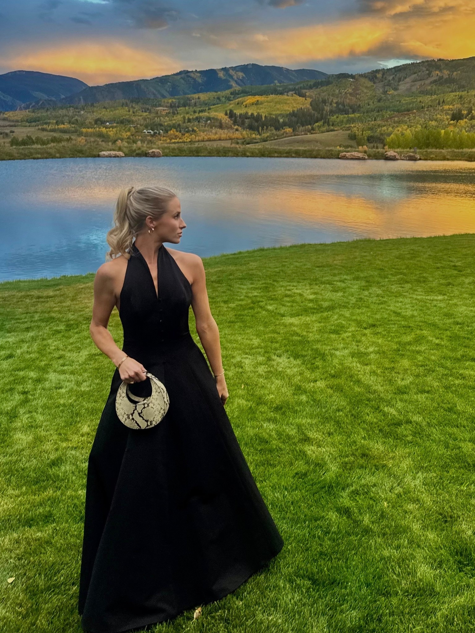 black gown attire in aspen 🖤

#LTKStyleTip #LTKWedding #LTKParties