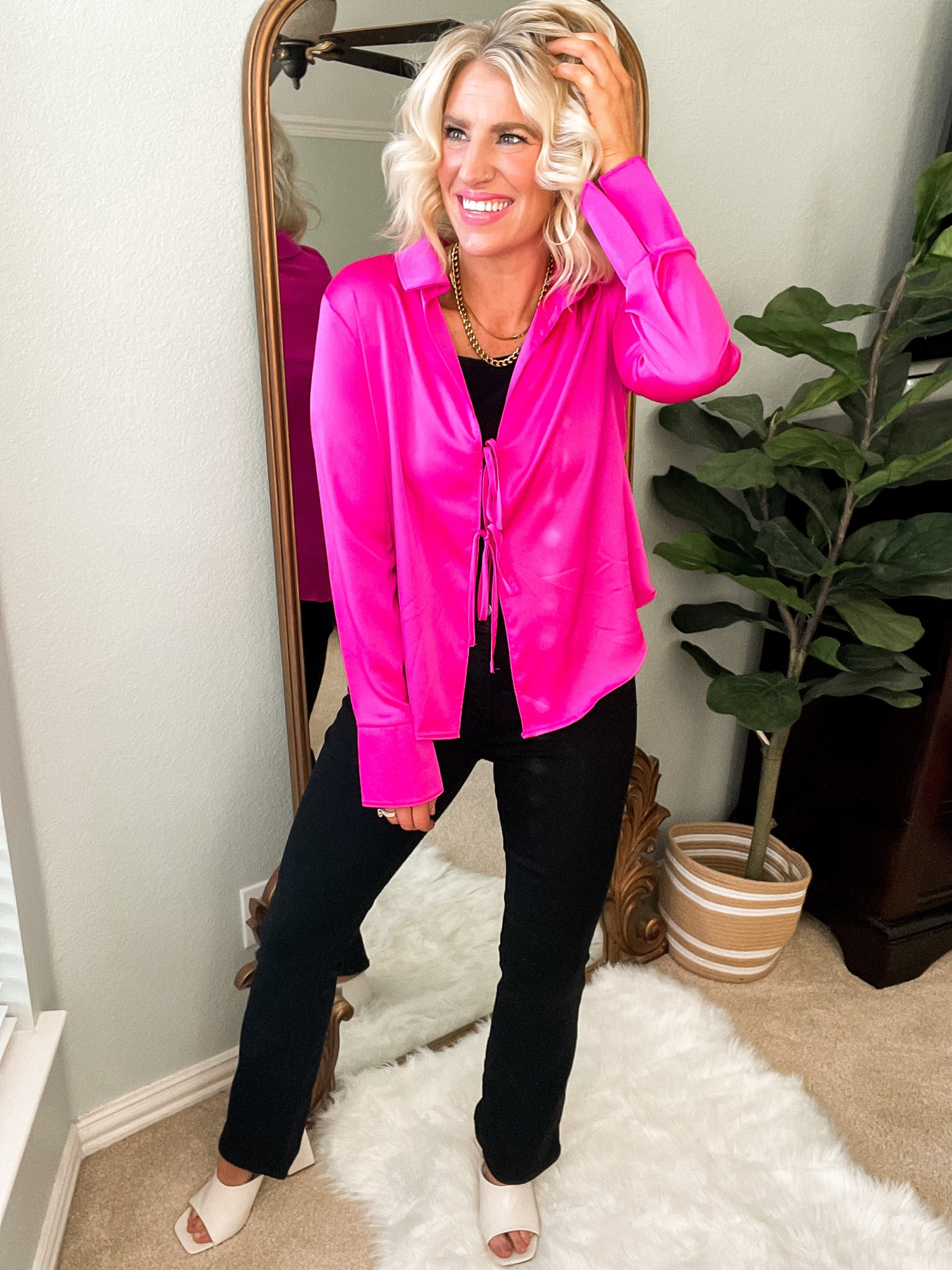 A stunning tie front top that can be wore with so many pieces. Wearing a medium but feel it fits TTS💕

#LTKunder50 #LTKstyletip #LTKworkwear