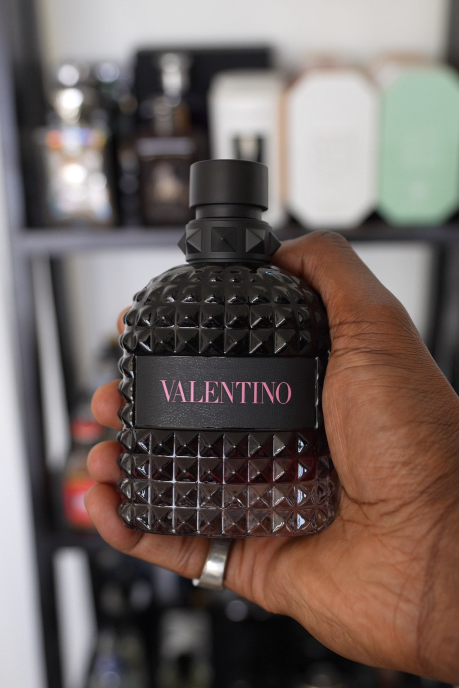 Valentino Uomo Born in Roma Intense Eau De Parfum. Love this fragrance for a date fragrance during the summer. Sweet, seductive, and alluring. 
Top Notes: Vanilla
Middle Notes: Lavender
Base Notes: Vetiver 

#LTKmens