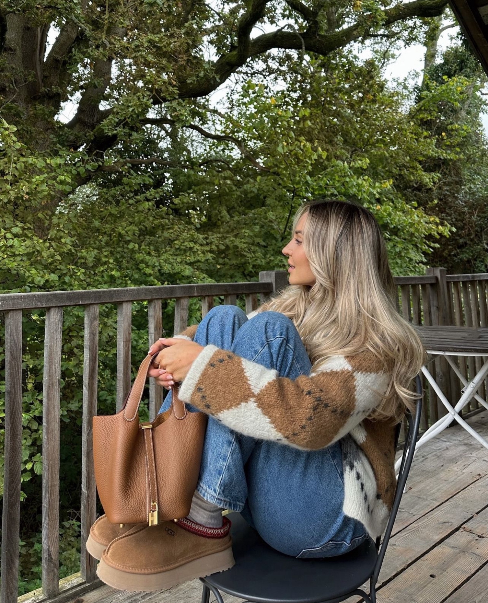 Favourite Autumn Looks 9 - the ultimate cosy knitwear jumper look! Old Massimo Dutti diamond checked cardigan, giving real rural print 🤎 snuggled up with my favourite UGG boots too

#LTKautumn