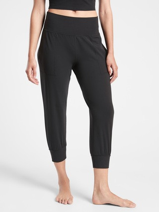 Salutation Crop Jogger | Athleta