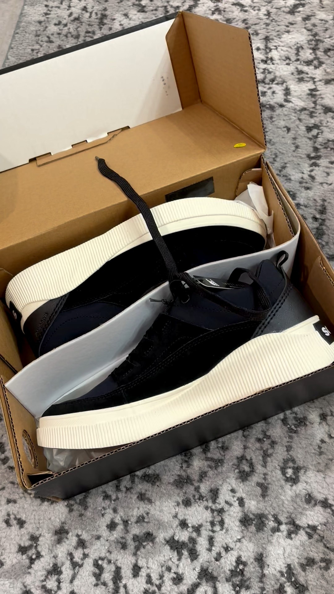 These cute & COMFORTABLE sneakers are my new go to for Fall. And they’re waterproof too!! And they come in 2 more colors too  

#LTKFindsUnder100 #LTKShoeCrush #LTKTravel