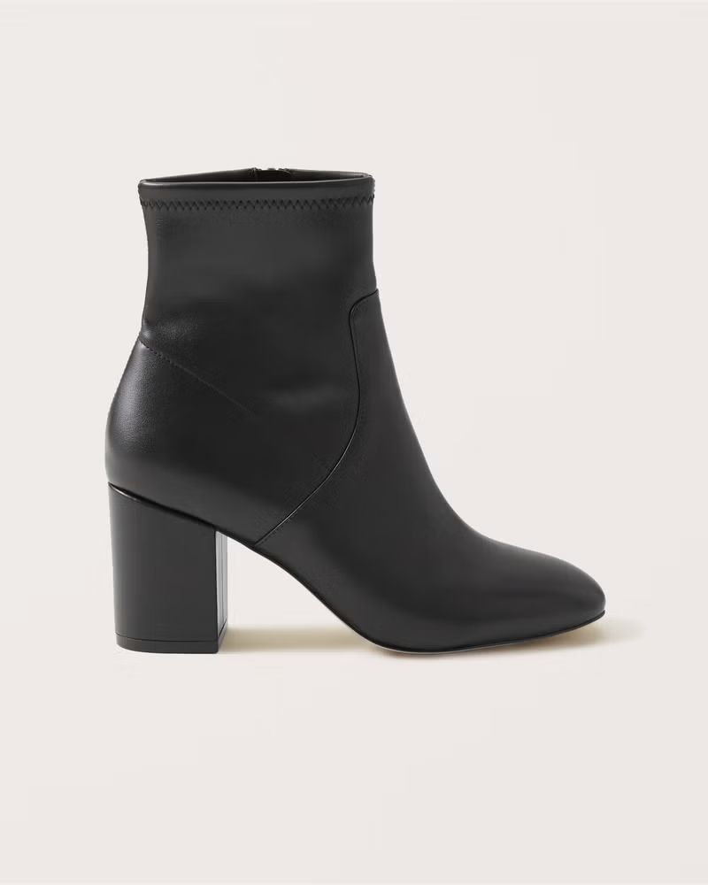 Abercrombie & Fitch Women's Vivianne Leather Ankle Boots in Black - Size 9 | Abercrombie & Fitch (US)