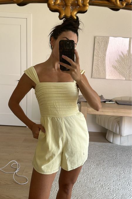 Just got this linen Abercrombie romper in and im loving the yellow! I am wearing a size XS but recommend sizing up—it has no stretch and is snug on me. 

WOMENS romper
Yellow
Linen 
Under $100



#LTKstyletip #LTKSeasonal #LTKfindsunder100