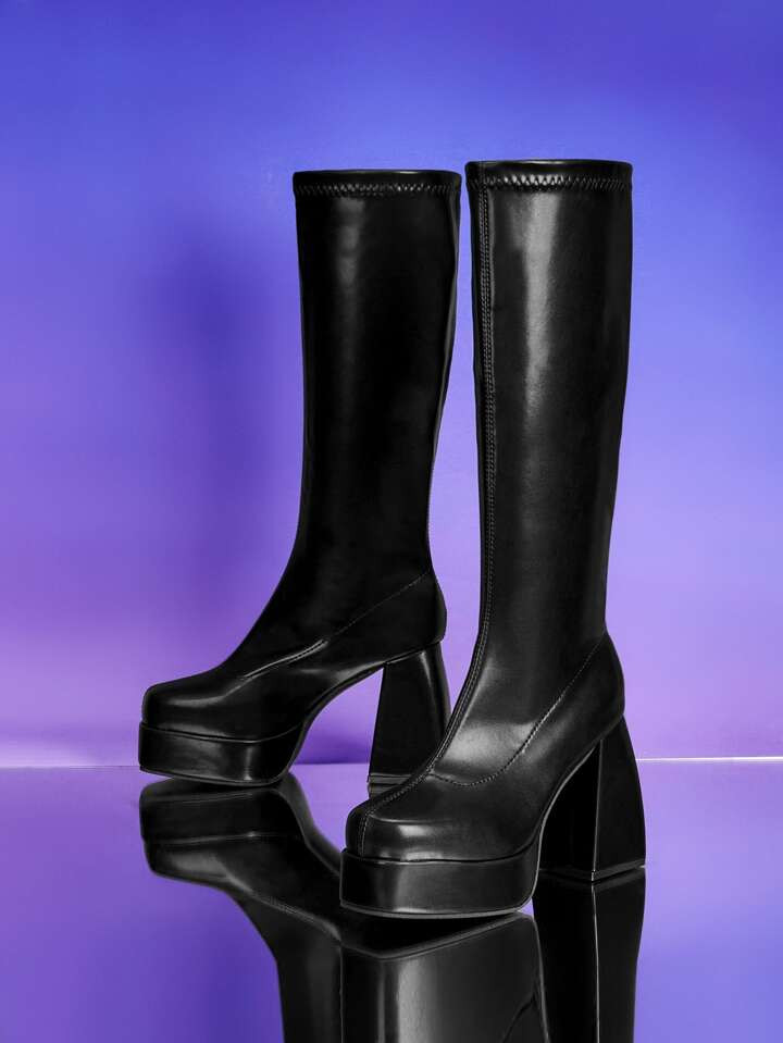ROMWE Chunky Heeled Classic Boots | SHEIN
