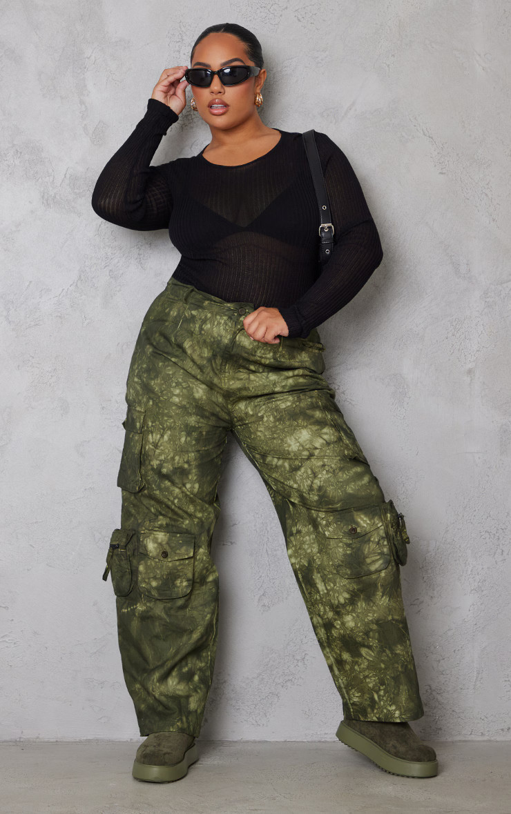 Plus Dark Khaki Camo Pocket Detail Cargo Pant | PrettyLittleThing US