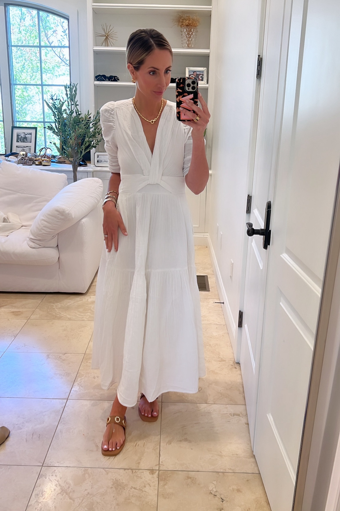 The most beautiful white summer sundress. I take my normal size, the size four. 

White dress
Long sleeve dress
Summer dress
Bridal dress
Shower dress
Baptism dress
Communion dress
Graduation dress
Mom dress

#LTKstyletip